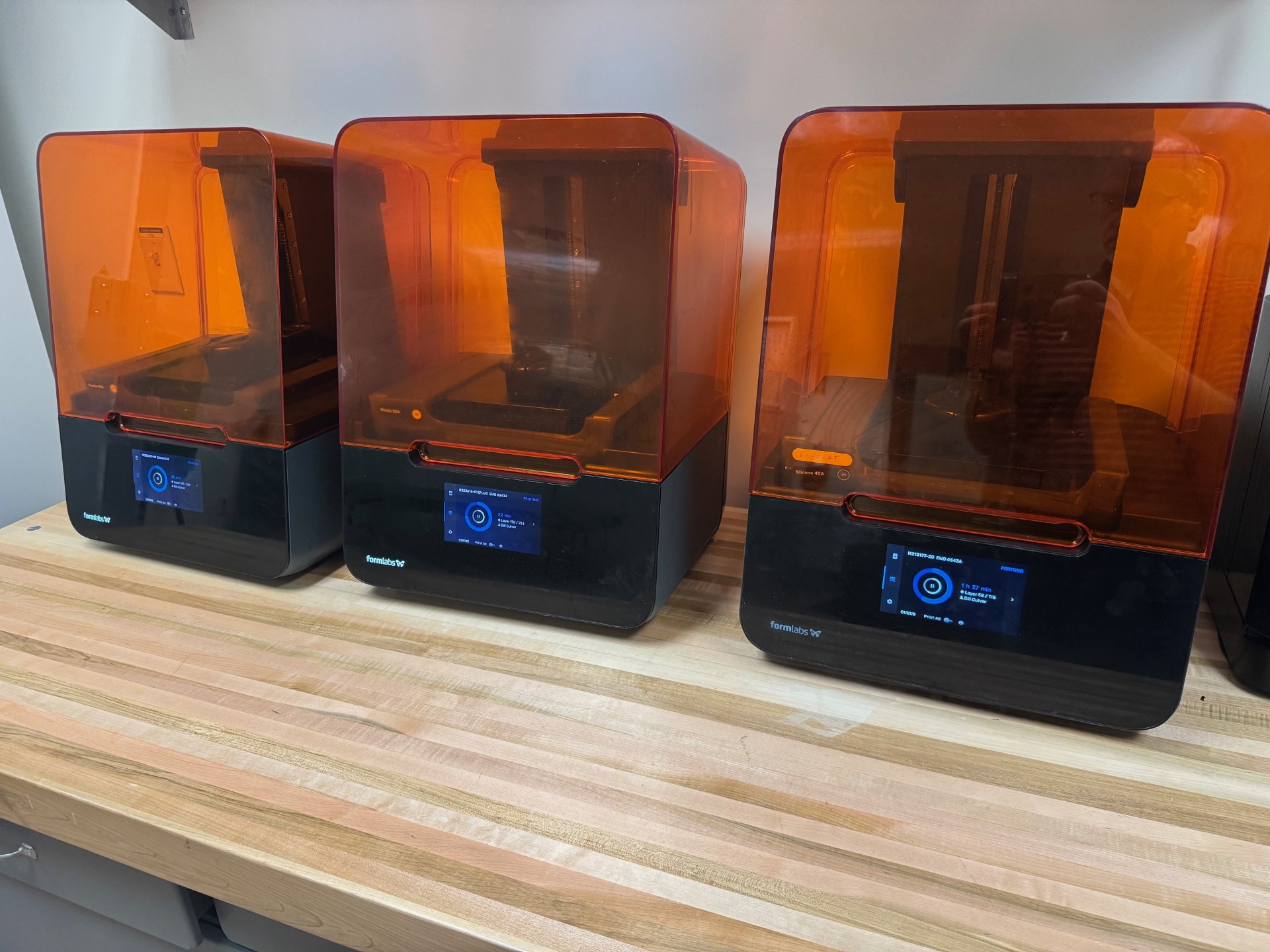 Injection Molding vs 3D Printing: Which is Right for Your Business?